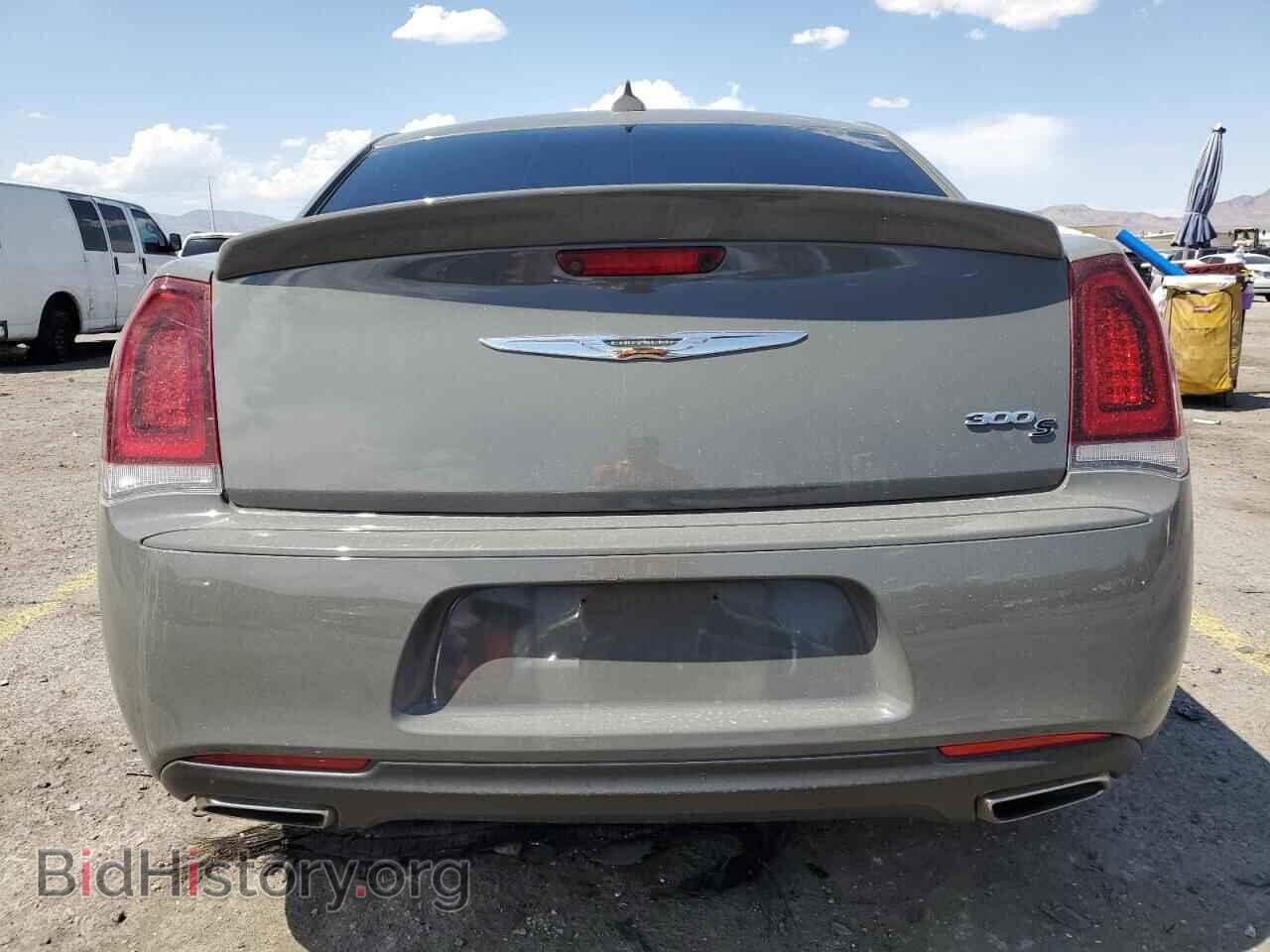 2019 CHRYSLER 300 - VIN: 2C3CCABG2KH686078 - Фото 6