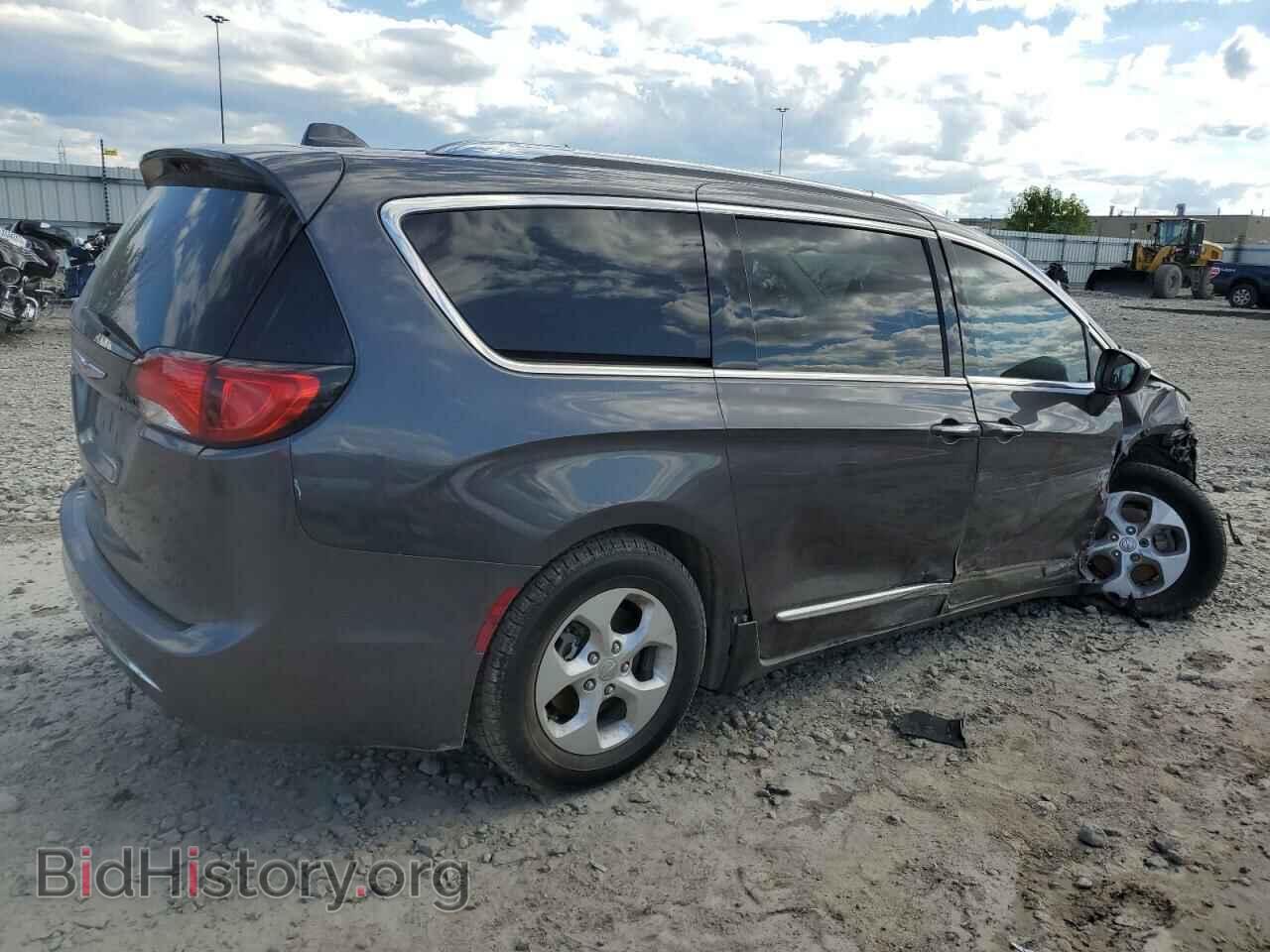2017 CHRYSLER PACIFICA - VIN: 2C4RC1EG2HR736059 - Photo 3