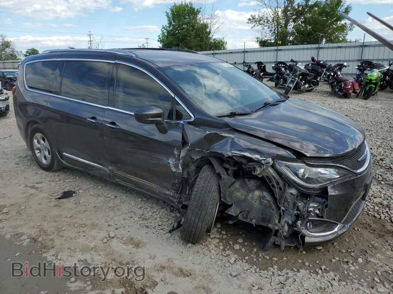 2017 CHRYSLER PACIFICA - VIN: 2C4RC1EG2HR736059 - Photo 4