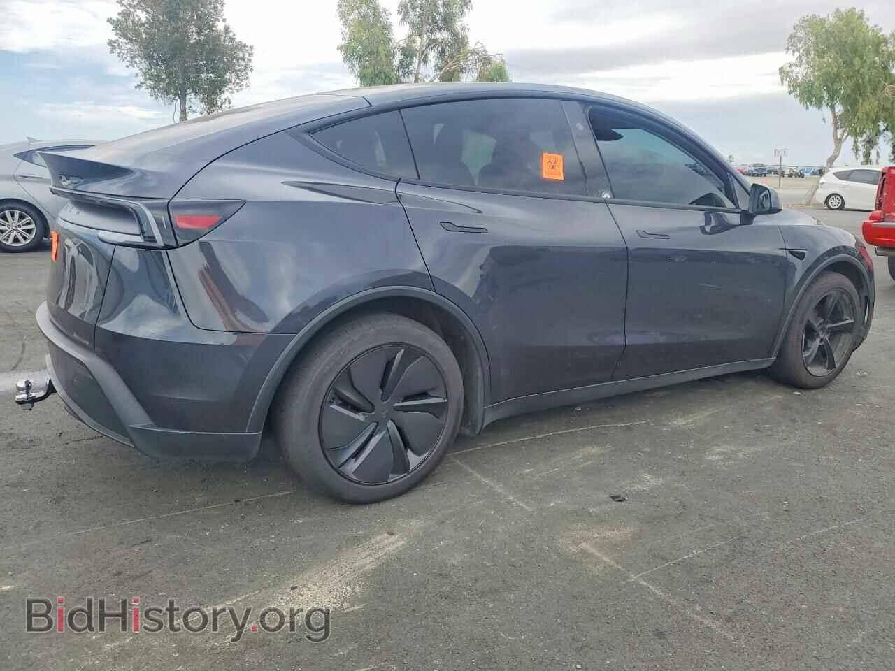 2026 TESLA MODEL Y - VIN: 7SAYGDED4TF370345 - Photo 3