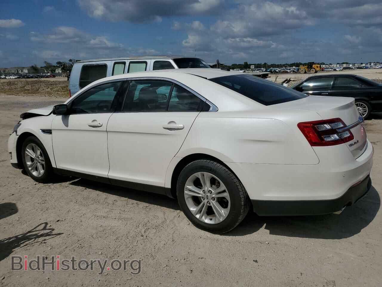 2016 FORD TAURUS - VIN: 1FAHP2H89GG139619 - Фото 2