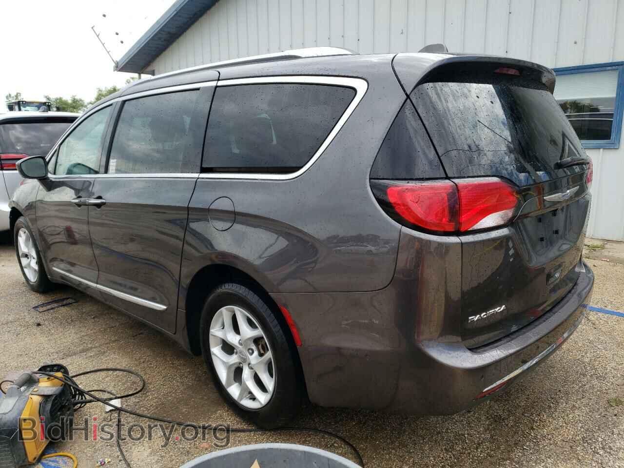 2017 CHRYSLER PACIFICA - VIN: 2C4RC1EG8HR669614 - Photo 2