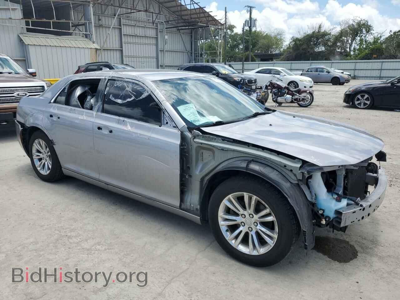 2017 CHRYSLER 300 - VIN: 2C3CCAAG1HH538434 - Фото 4