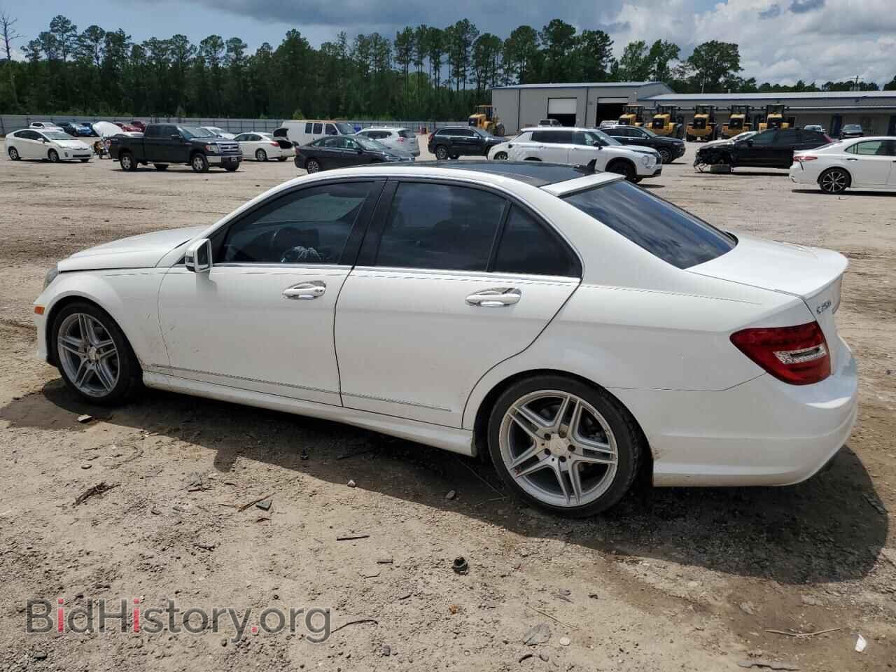 2014 MERCEDES-BENZ C-CLASS - VIN: WDDGF4HB4EA962139 - Фото 2