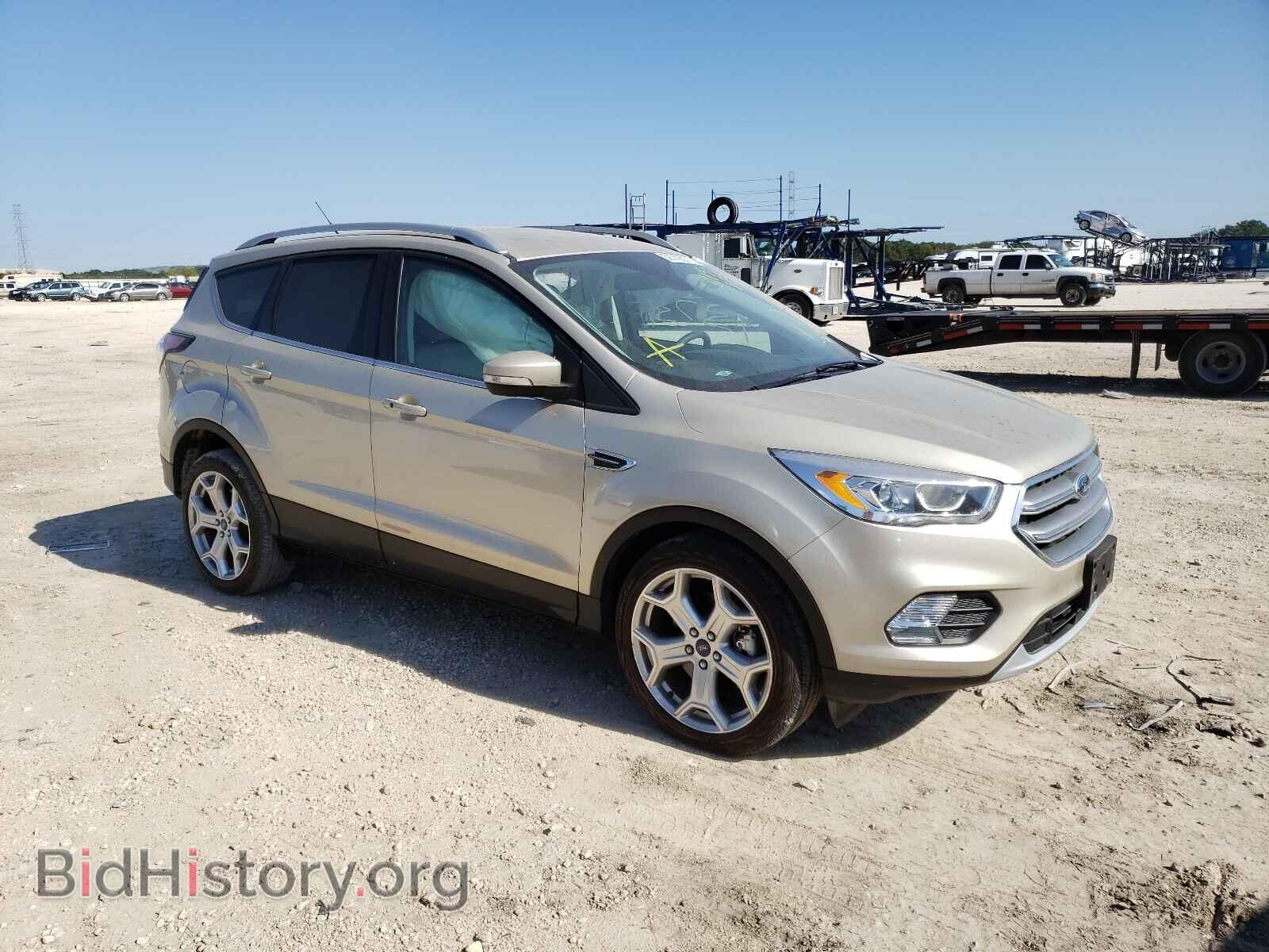 Фотография 1FMCU0J93HUE15778 - FORD ESCAPE 2017