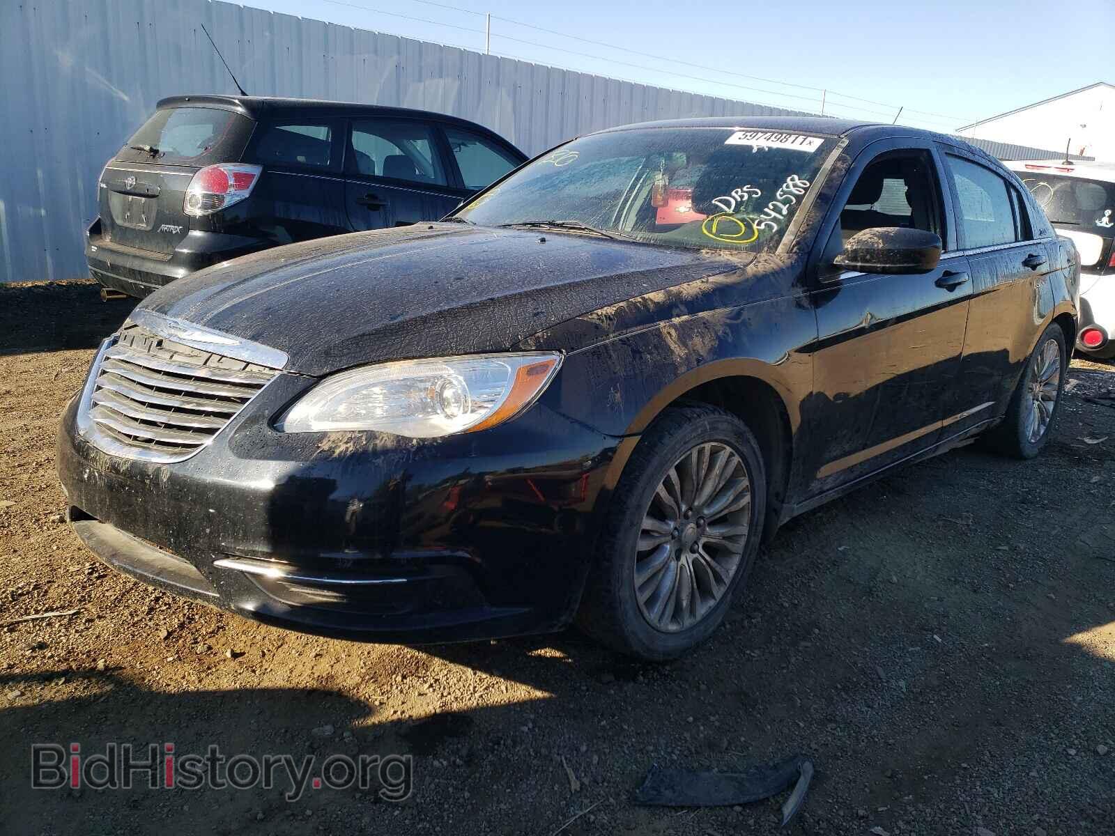 2011 CHRYSLER 200 - VIN: 1C3BC1FB5BN542588 - Фото 2