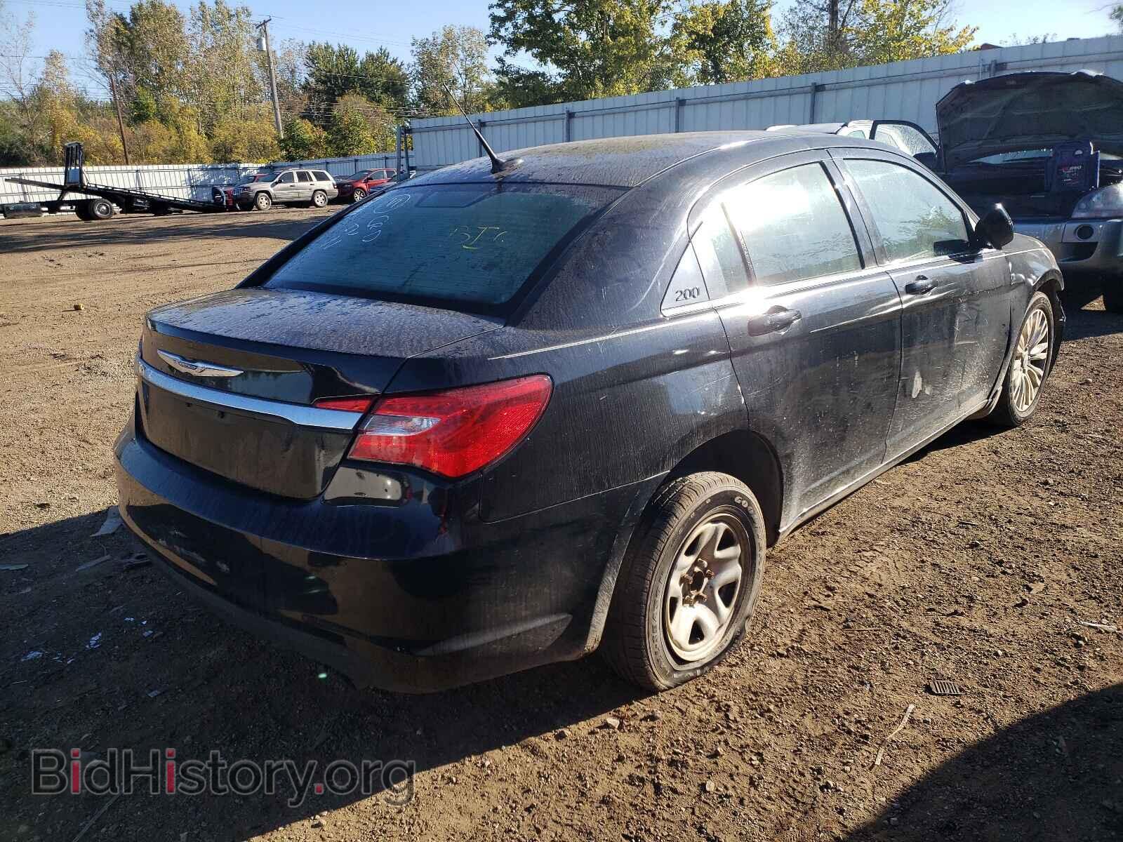 2011 CHRYSLER 200 - VIN: 1C3BC1FB5BN542588 - Фото 4