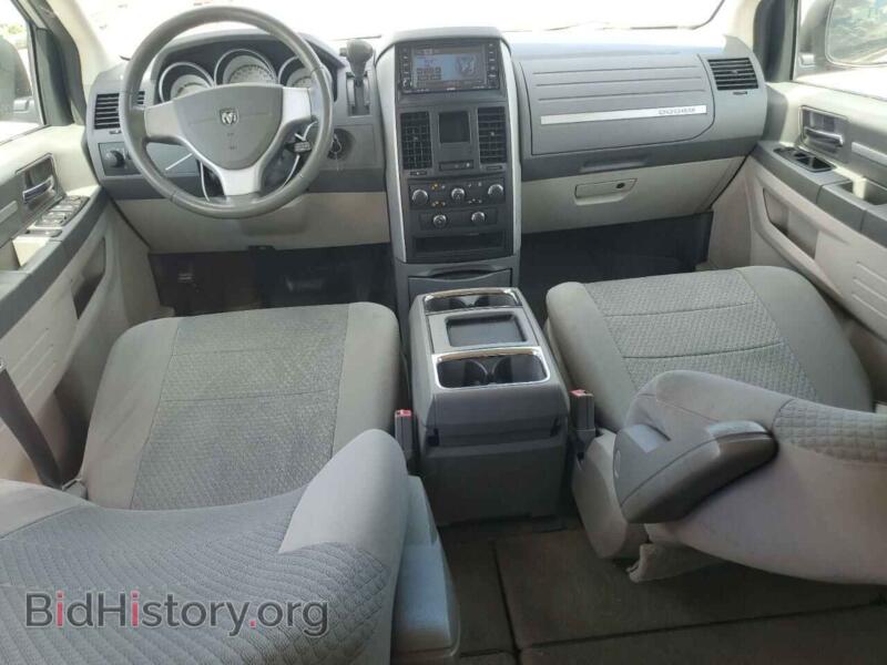 2010 Dodge CARAVAN (VIN 2D4RN3D17AR435847) — фото 8 из 13