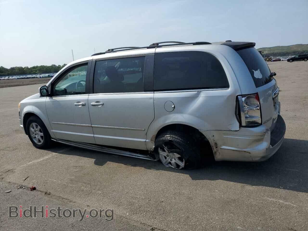 2010 CHRYSLER MINIVAN - VIN: 2A4RR5D10AR236257 - Фото 2
