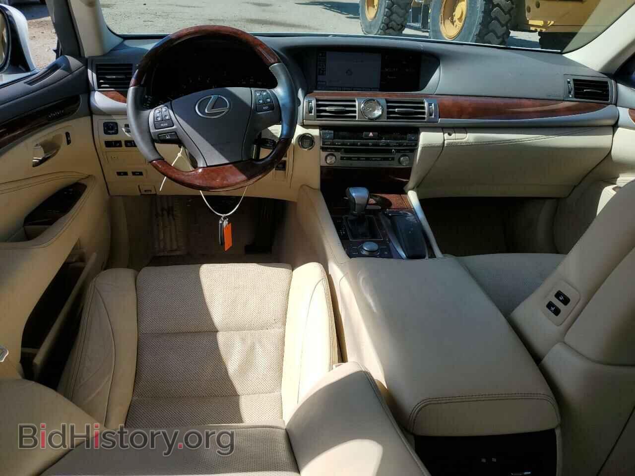 2013 LEXUS LS460 - VIN: JTHBL5EF5D5120698 - Photo 8