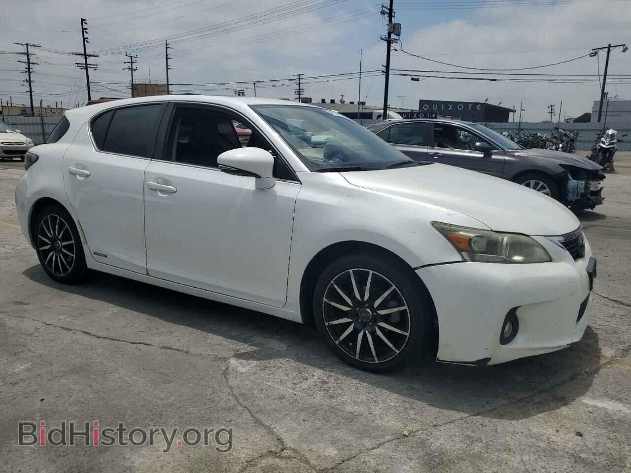 2011 LEXUS CT 200 - VIN: JTHKD5BH1B2043877 - Photo 4