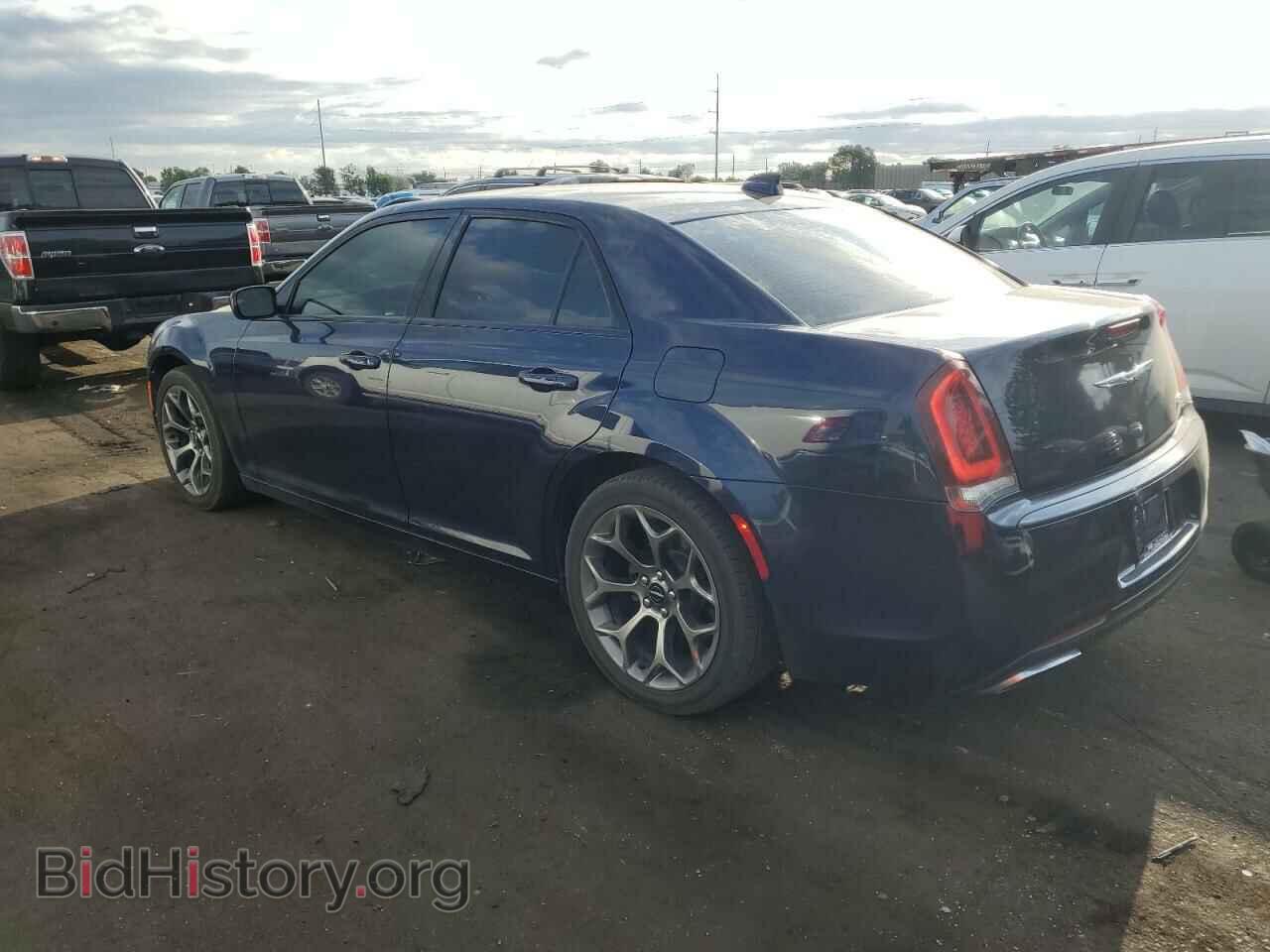 2016 CHRYSLER 300 - VIN: 2C3CCABG3GH198250 - Фото 2