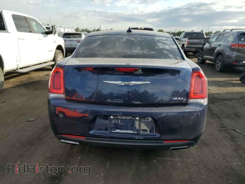 2016 Chrysler 300 (VIN 2C3CCABG3GH198250) — фото 6 из 12