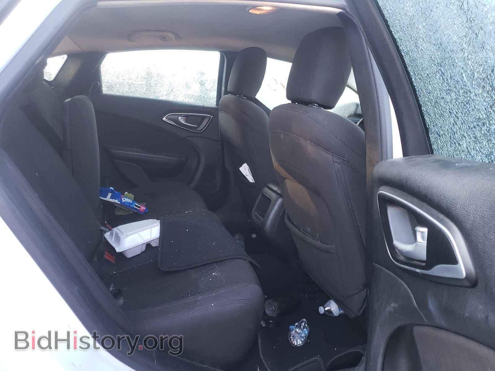 2015 CHRYSLER 200 - VIN: 1C3CCCAB5FN723784 - Фото 6
