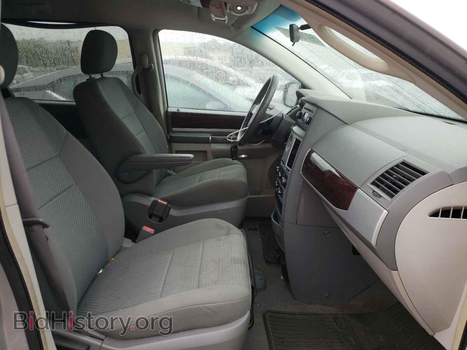 2010 CHRYSLER MINIVAN - VIN: 2A4RR5D12AR221808 - Фото 5