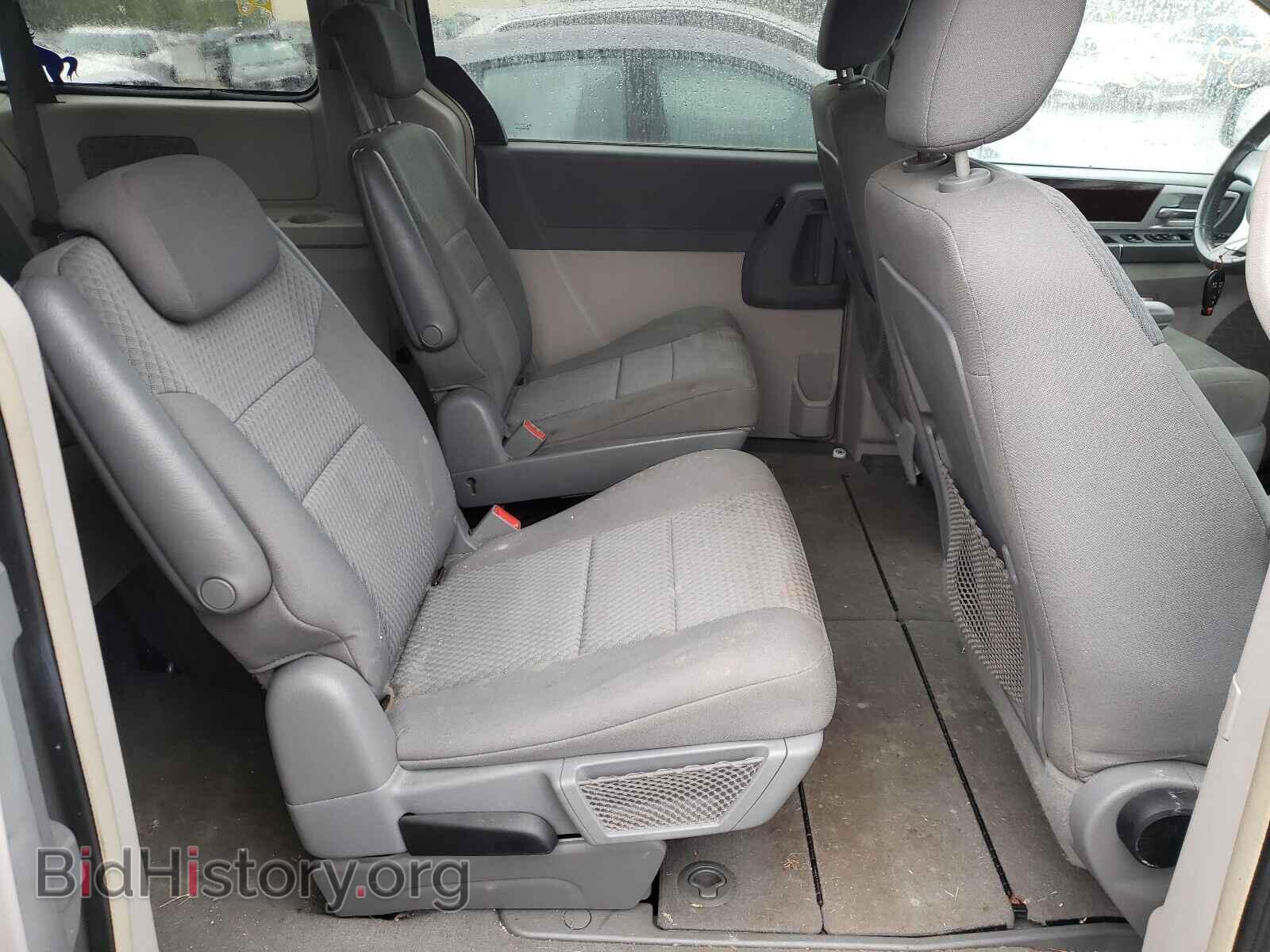 2010 CHRYSLER MINIVAN - VIN: 2A4RR5D12AR221808 - Фото 6