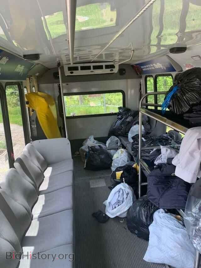 2011 FORD ECONOLINE - VIN: 1FDFE4FS7BDA54494 - Photo 6