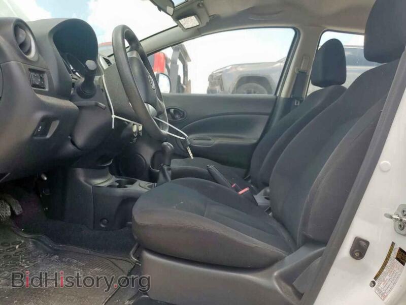 2014 Nissan VERSA (VIN 3N1CE2CP0EL400186) — фото 7 из 12