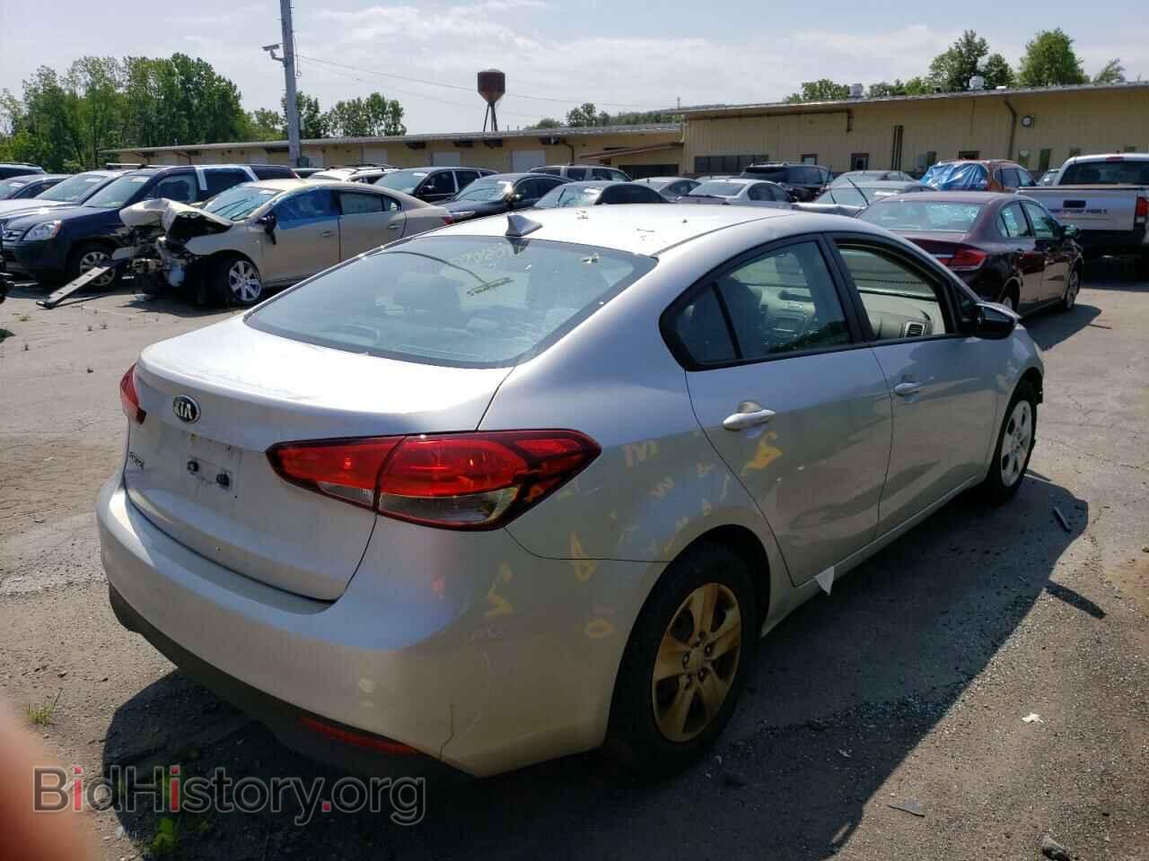 2017 KIA FORTE - VIN: 3KPFL4A74HE064128 - Фото 3