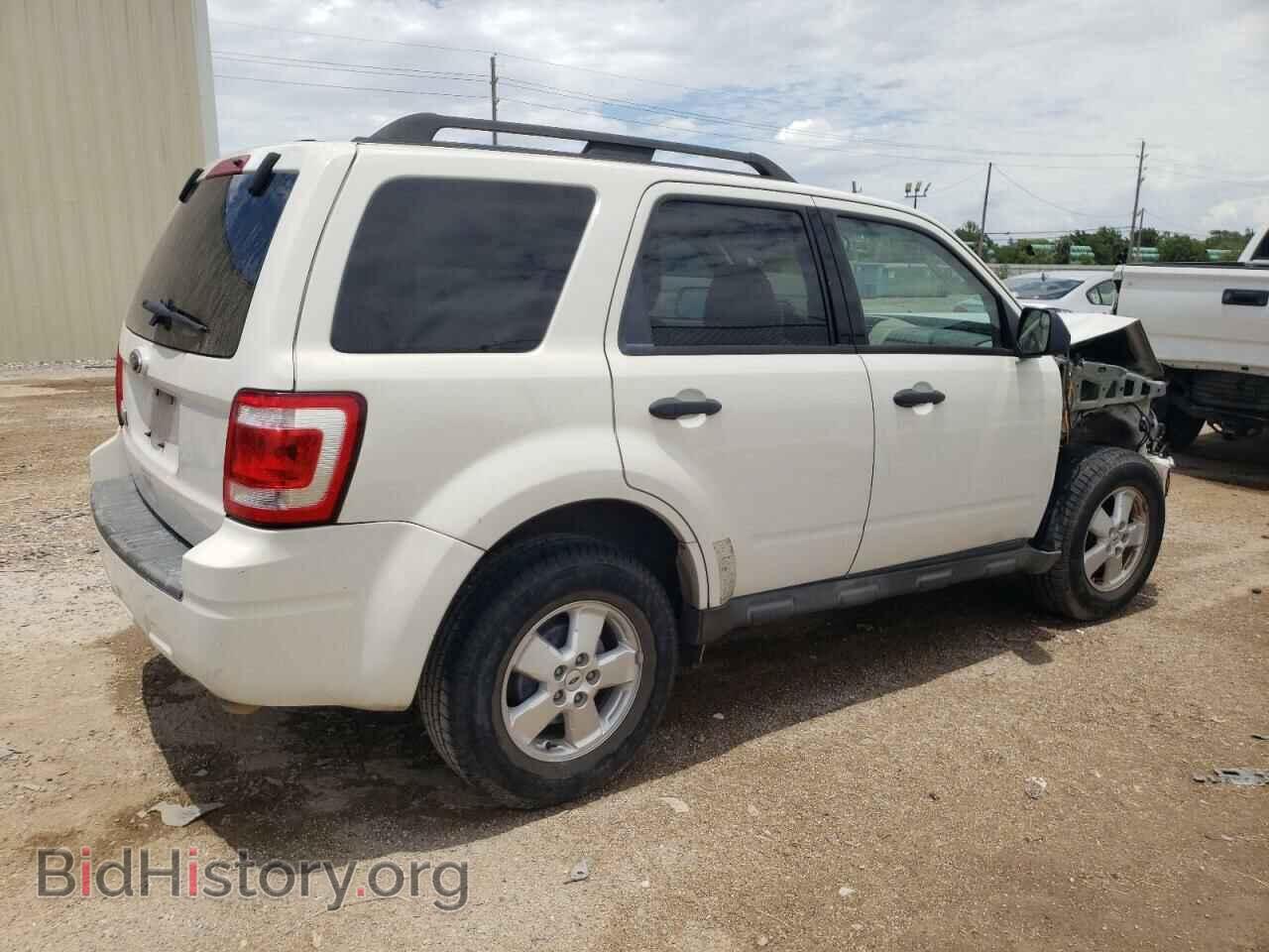 2010 FORD ESCAPE - VIN: 1FMCU0D73AKB41333 - Фото 3