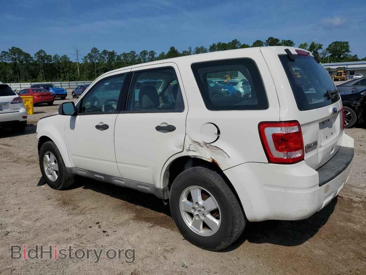 2010 FORD ESCAPE - VIN: 1FMCU0C75AKA05741 - Фото 2