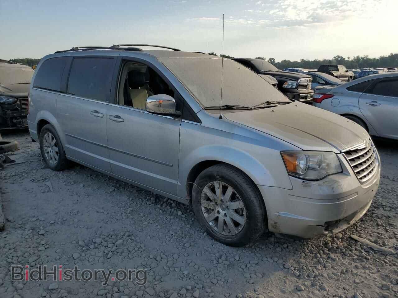 2010 CHRYSLER MINIVAN - VIN: 2A4RR8D15AR456589 - Фото 4