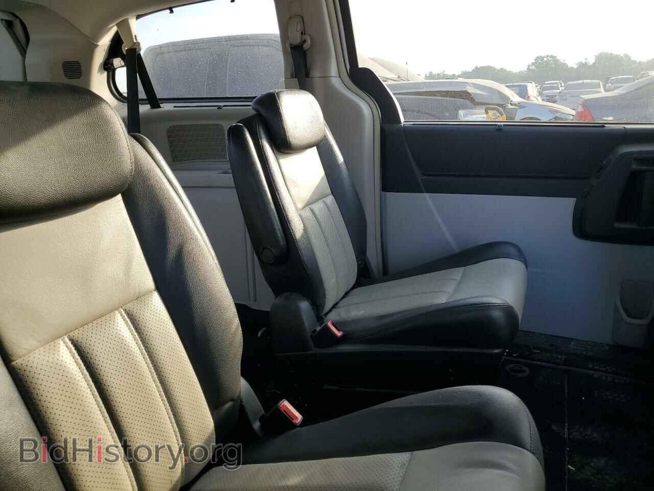 2010 CHRYSLER MINIVAN - VIN: 2A4RR8D15AR456589 - Фото 10