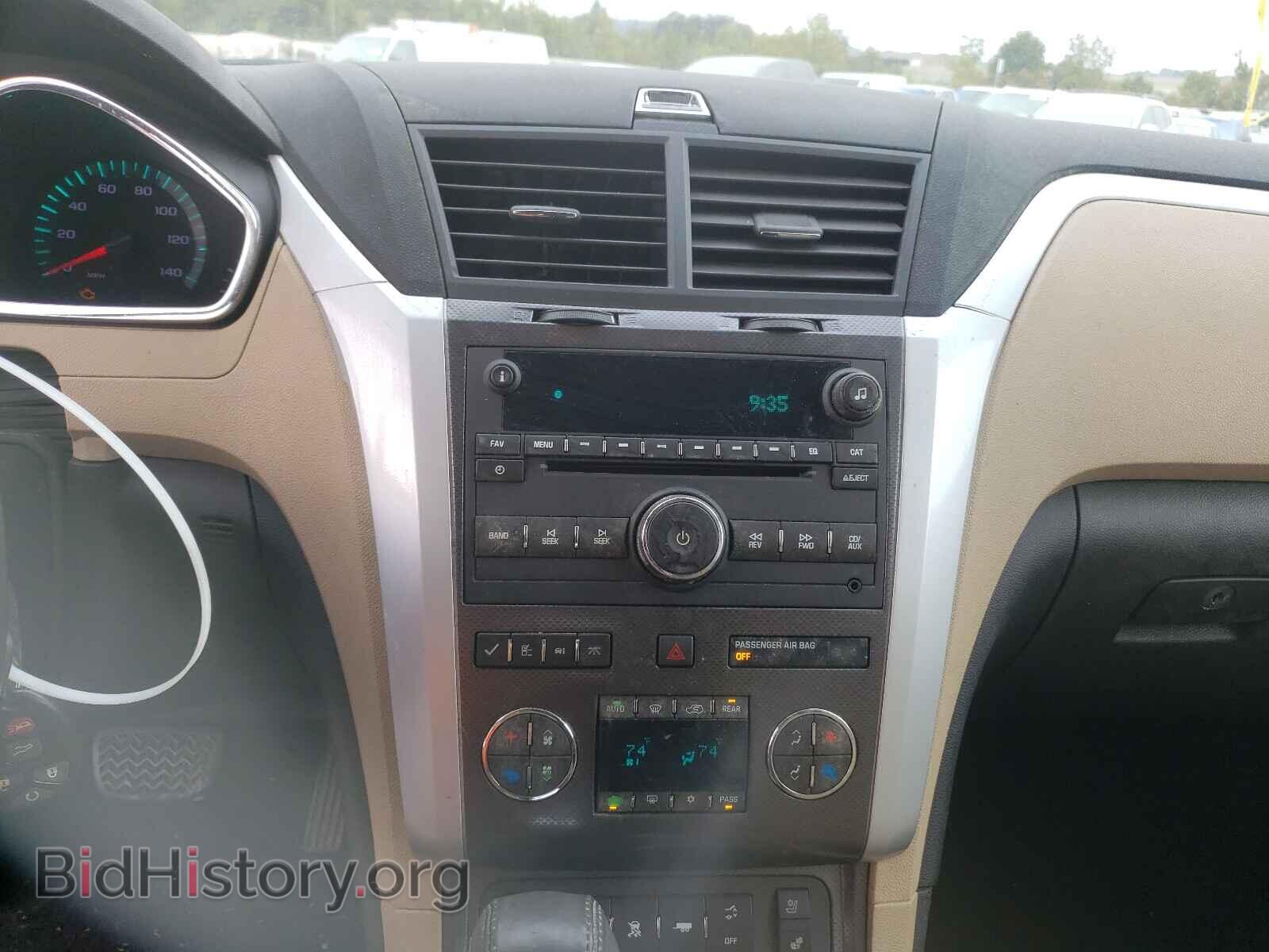 2011 CHEVROLET TRAVERSE - VIN: 1GNKRLED6BJ155331 - Фото 9