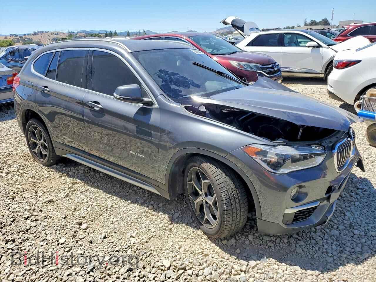2016 BMW X1 - VIN: WBXHT3C38G5E51276 - Фото 4