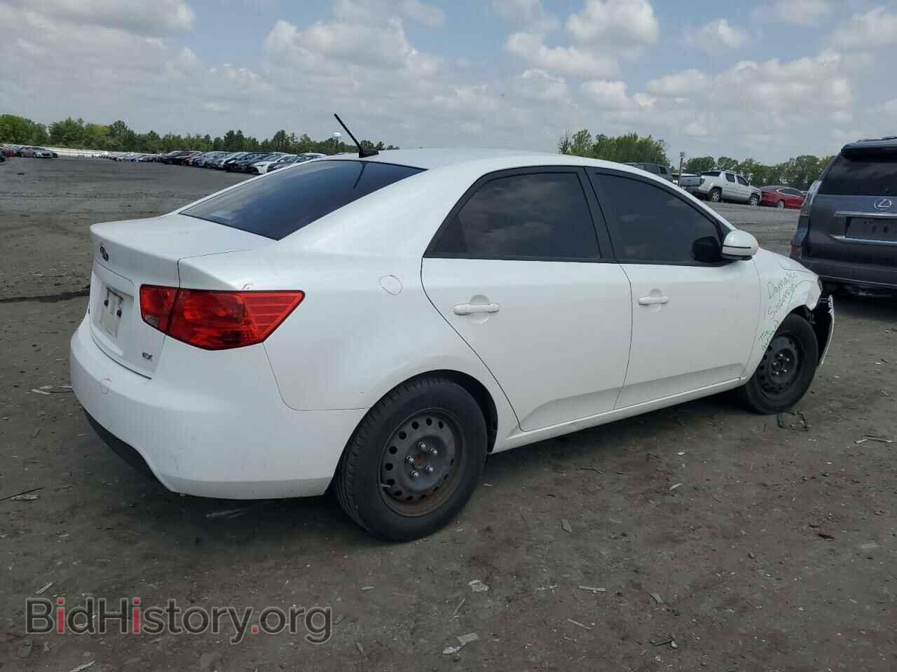 2011 KIA FORTE - VIN: KNAFU4A25B5454043 - Фото 3