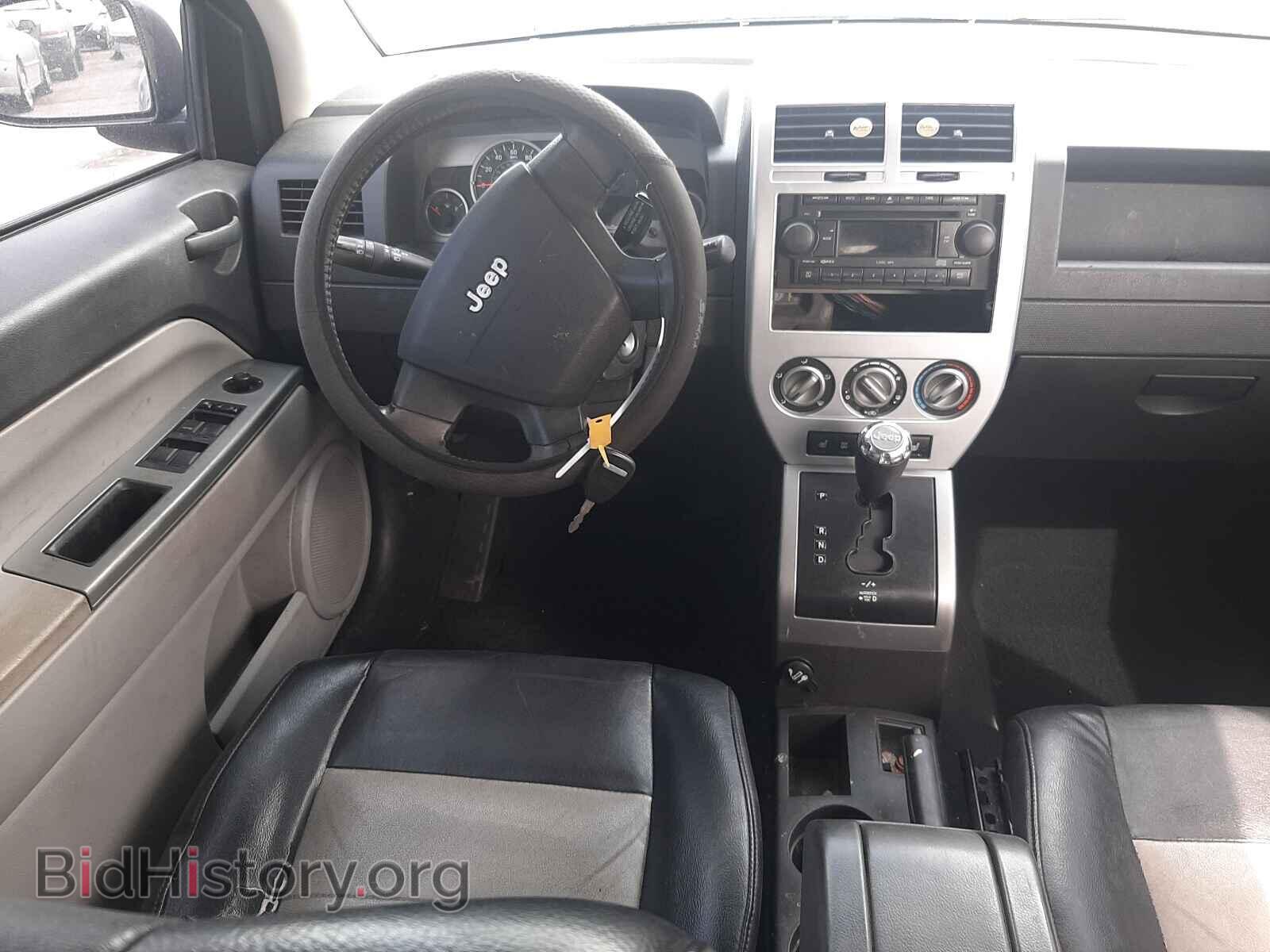 2007 JEEP COMPASS - VIN: 1J8FT57W97D177599 - Фото 9