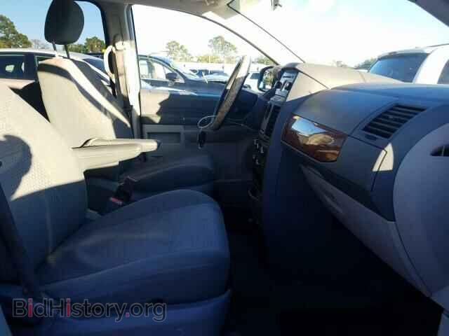 2008 CHRYSLER MINIVAN - VIN: 2A8HR44H98R125797 - Фото 5