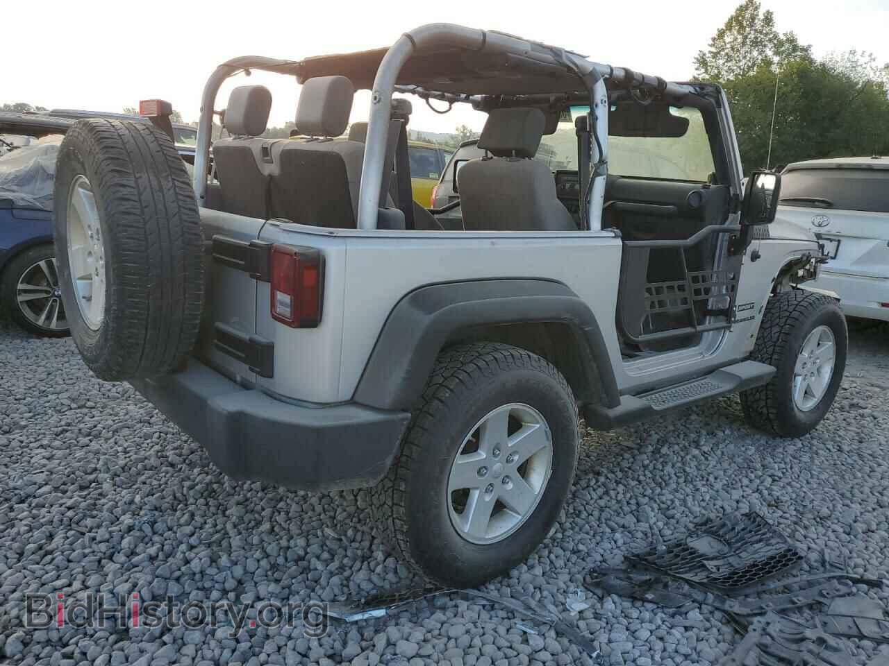 2010 JEEP WRANGLER - VIN: 1J4AA2D15AL125215 - Фото 3