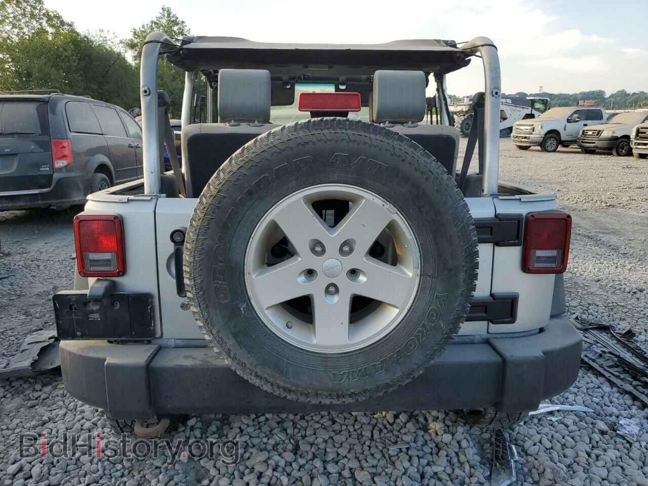 2010 JEEP WRANGLER - VIN: 1J4AA2D15AL125215 - Фото 6