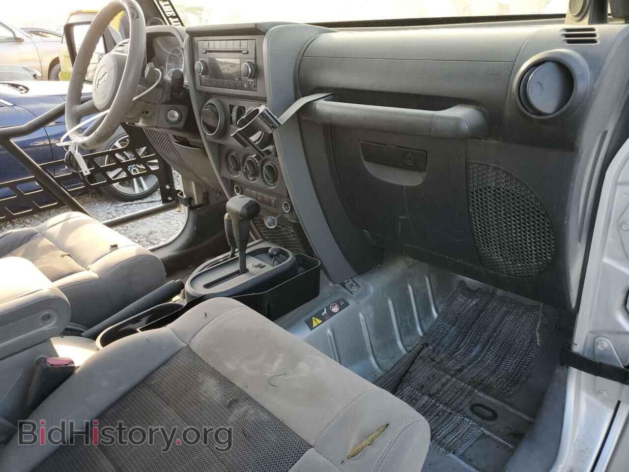 2010 JEEP WRANGLER - VIN: 1J4AA2D15AL125215 - Фото 8