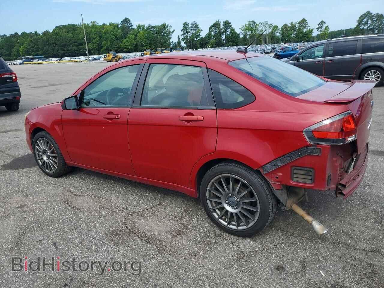 2011 FORD FOCUS - VIN: 1FAHP3GN6BW190832 - Photo 2