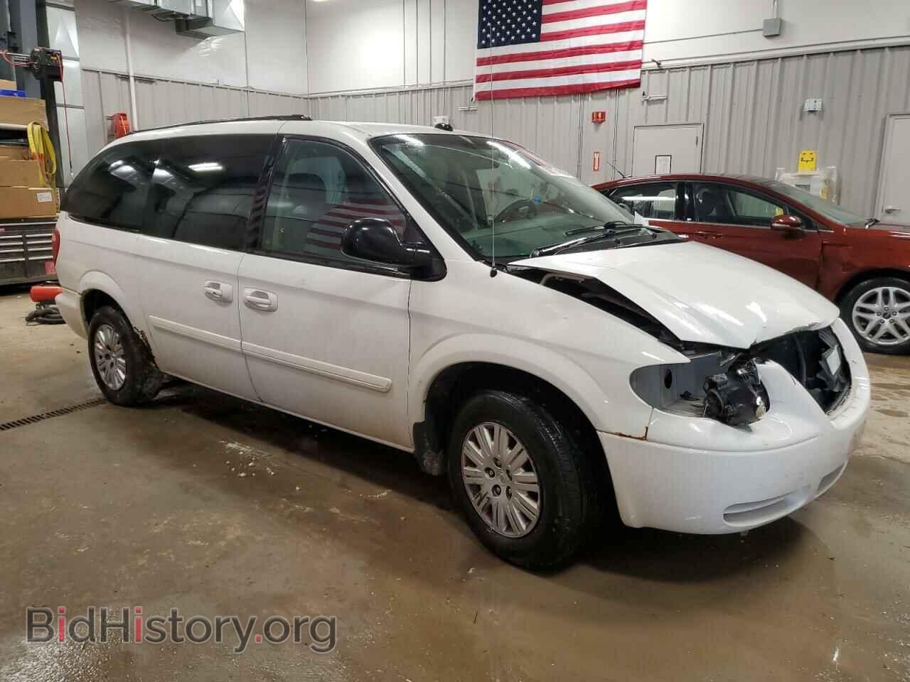 2005 CHRYSLER MINIVAN - VIN: 2C4GP44R35R597796 - Фото 4