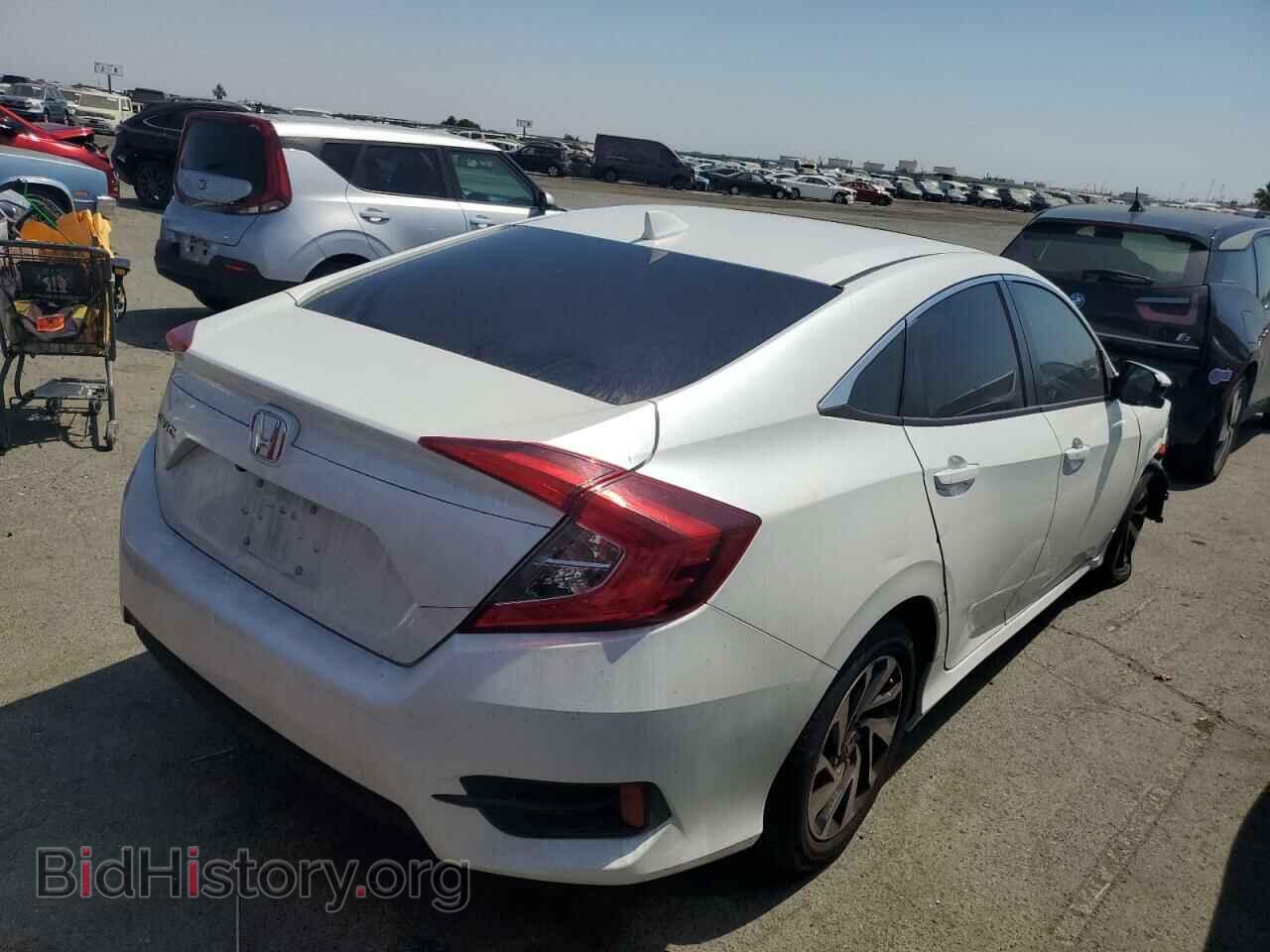 2017 HONDA CIVIC - VIN: 19XFC2F80HE227802 - Фото 3