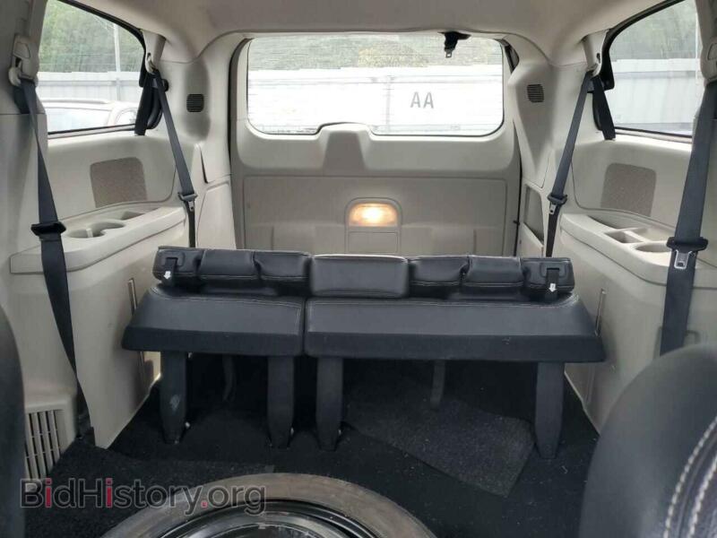 2016 Chrysler MINIVAN (VIN 2C4RC1BG1GR295804) — photo 10 of 14