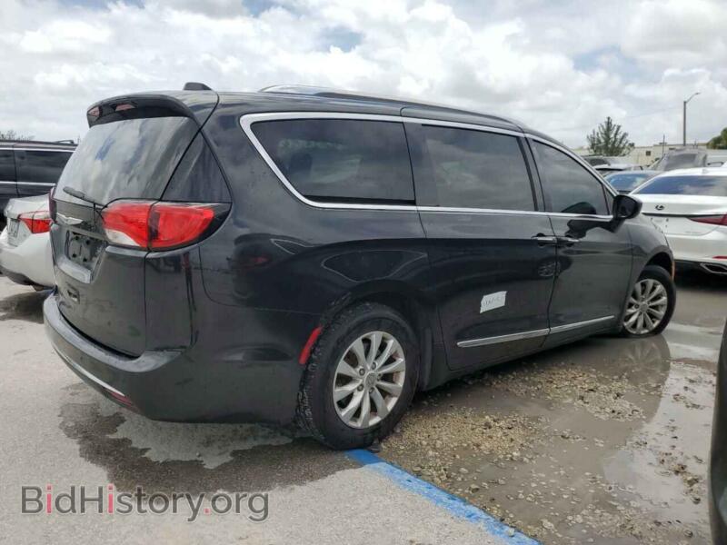 2019 Chrysler PACIFICA (VIN 2C4RC1BG3KR624978) — photo 3 of 13
