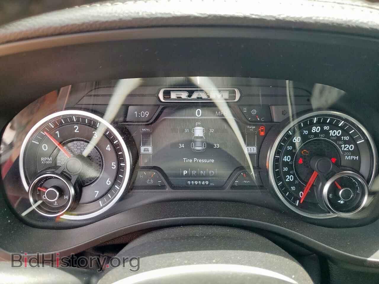 2019 RAM 1500 - VIN: 1C6SRFJT2KN714753 - Фото 9