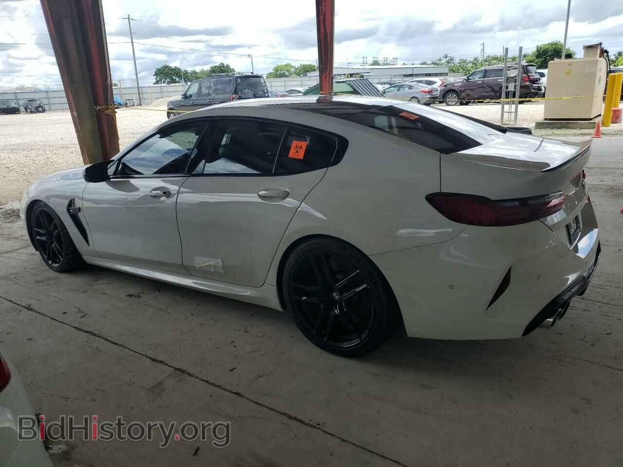 2020 BMW M8 - VIN: WBSGV0C02LCE55541 - Фото 2