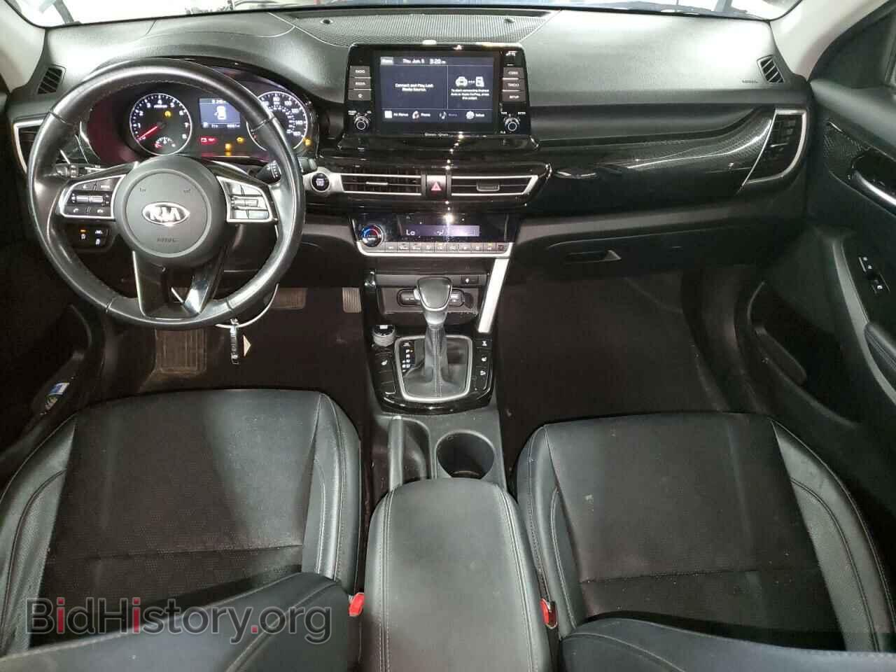 2021 KIA SELTOS - VIN: KNDERCAA4M7119123 - Фото 8