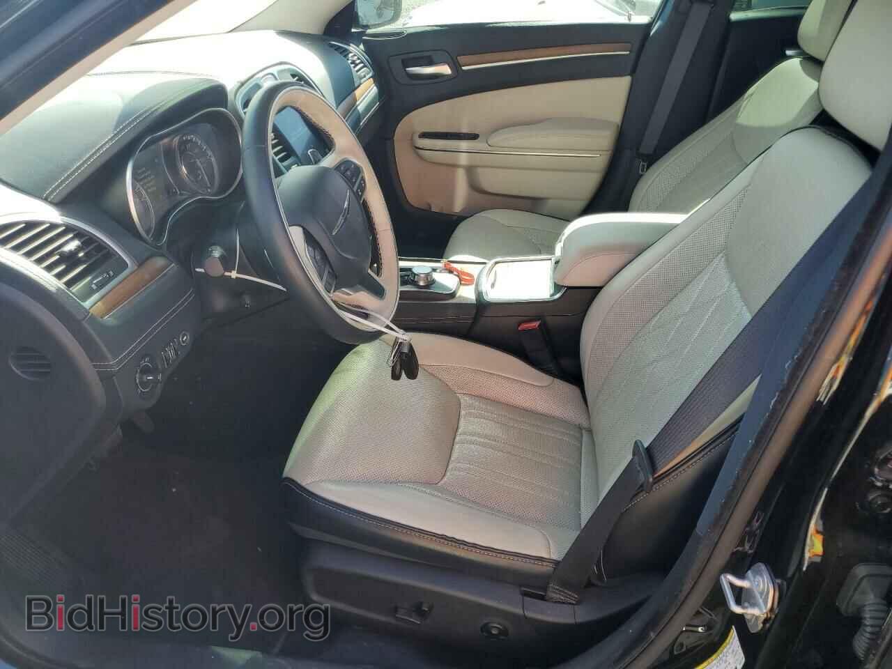 2017 CHRYSLER 300 - VIN: 2C3CCAPT3HH521493 - Фото 7