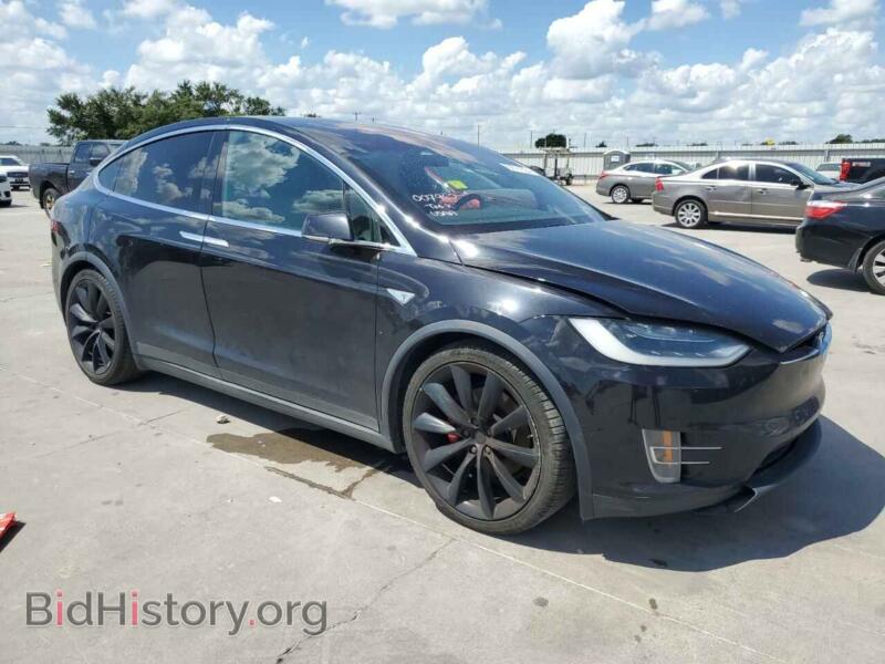 2016 Tesla MODEL X (VIN 5YJXCAE4XGF007962) — photo 4 of 12