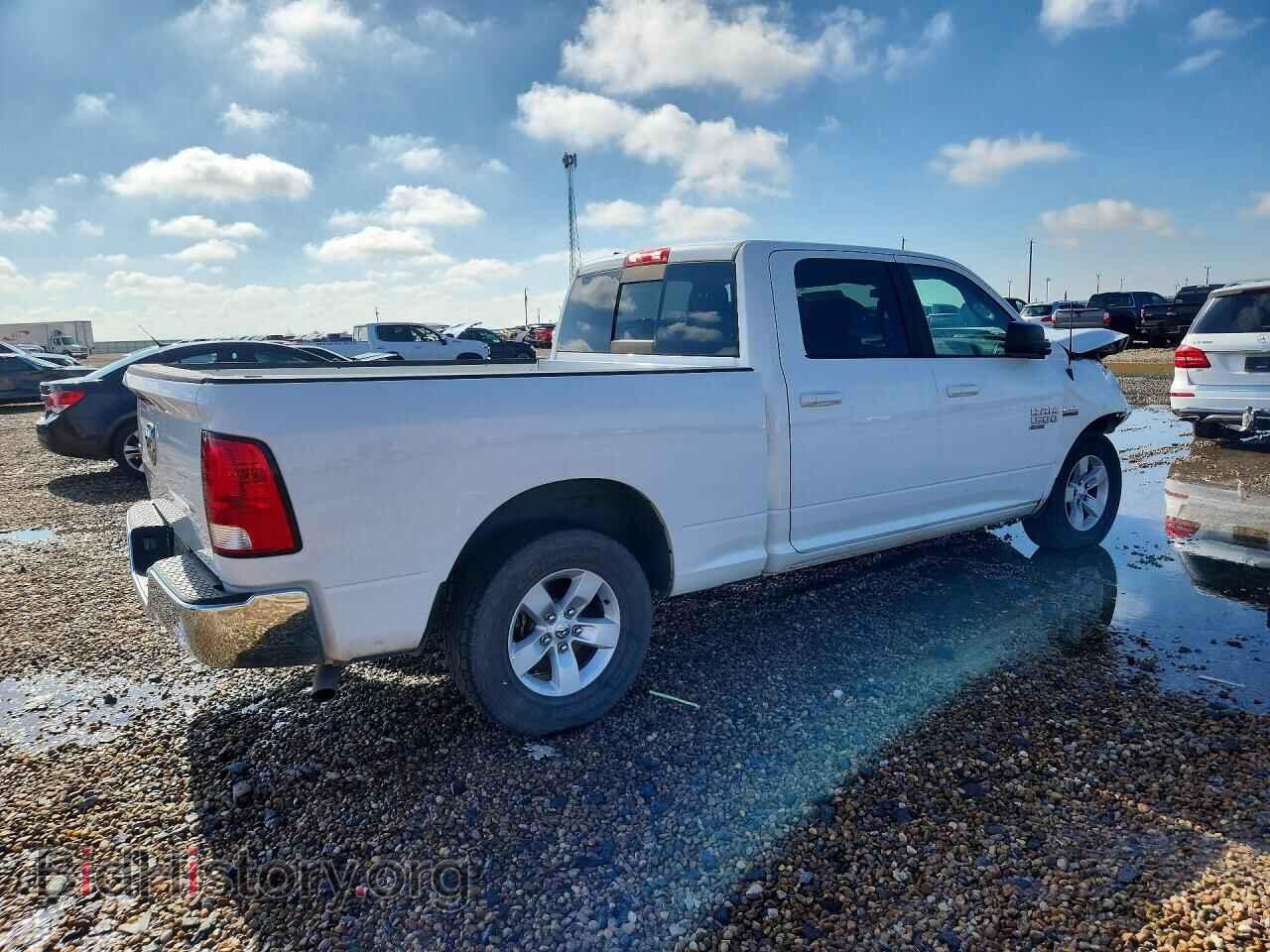 2019 RAM 1500 - VIN: 1C6RR6TTXKS704730 - Photo 3