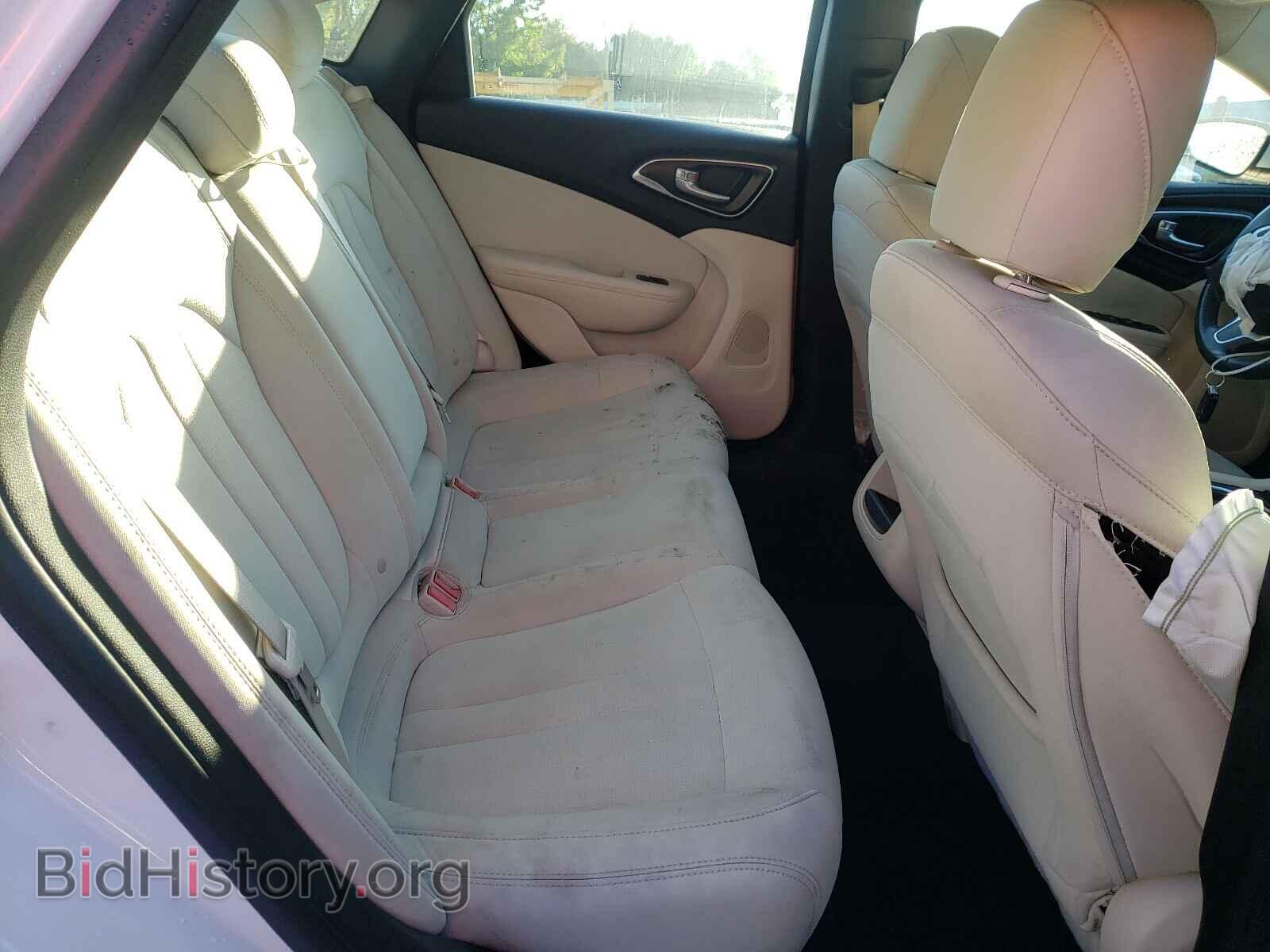 2015 CHRYSLER 200 - VIN: 1C3CCCABXFN680690 - Photo 6