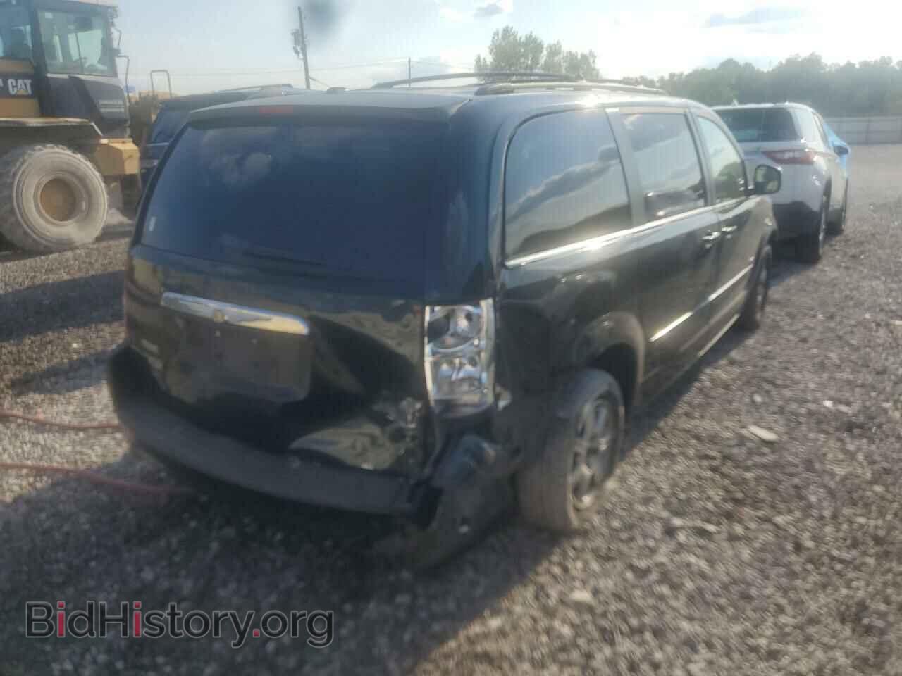 2008 CHRYSLER MINIVAN - VIN: 2A8HR54P88R714157 - Фото 4