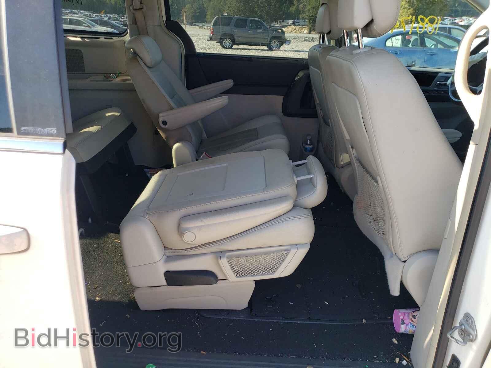 2010 CHRYSLER MINIVAN - VIN: 2A4RR8D1XAR451646 - Фото 6