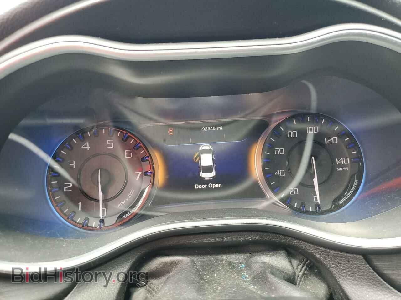 2015 CHRYSLER 200 - VIN: 1C3CCCAB7FN611102 - Фото 9